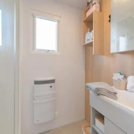 Bungalow 2009 *